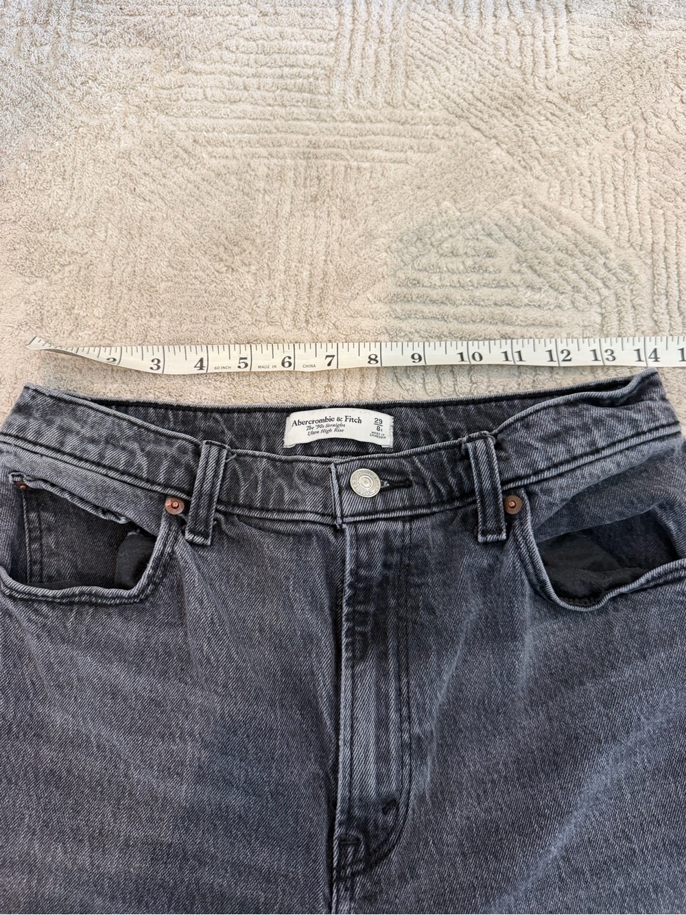 Abercrombie & Fitch Washed Gray Cutoff Jeans Size 29 - Picture 4 of 7
